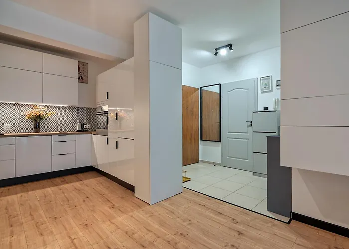 Migowo - Parking, Balcony - By Rentujemy アパート